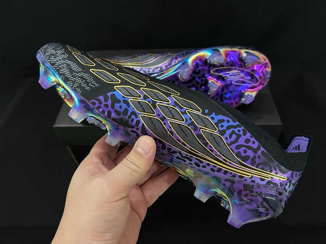 Adidas Predator Elite Laceless FG - Image 4