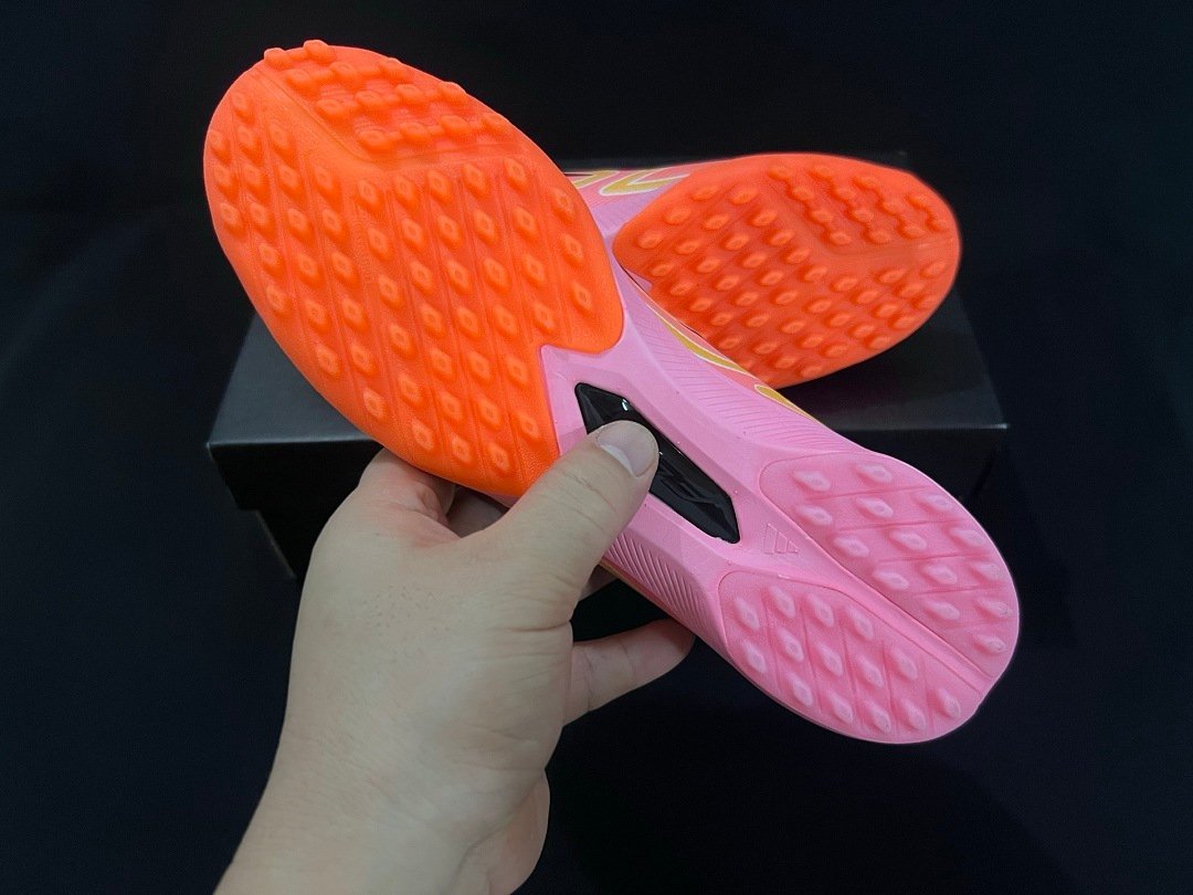 Adidas F50 Elite Laceless TF - Image 2
