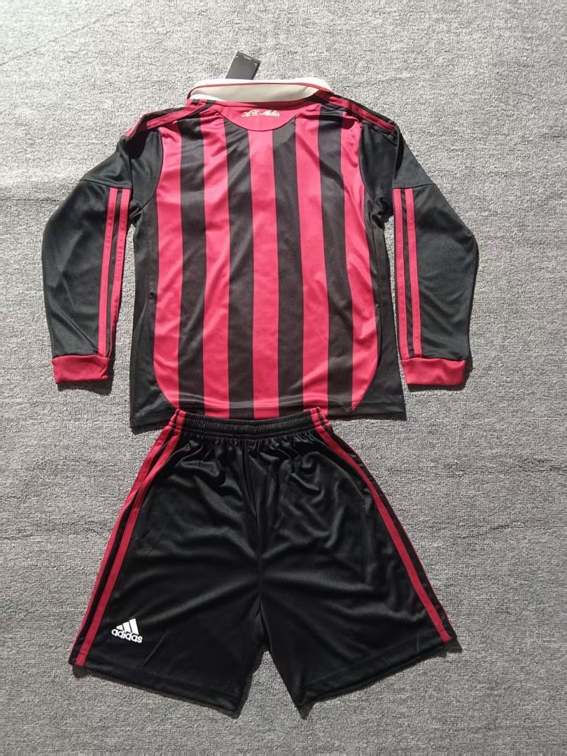 AC Milan 2009/10 Kids Home Long Sleeve Kit - Image 3