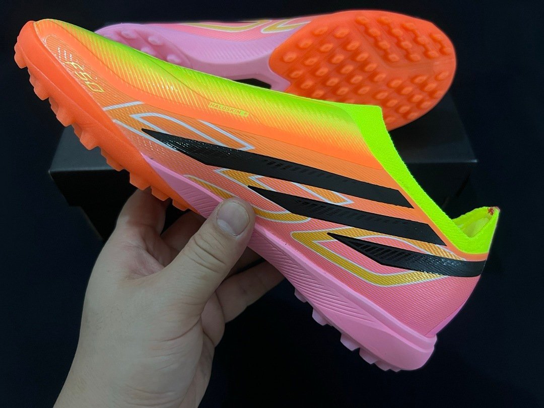 Adidas F50 Elite Laceless TF - Image 4