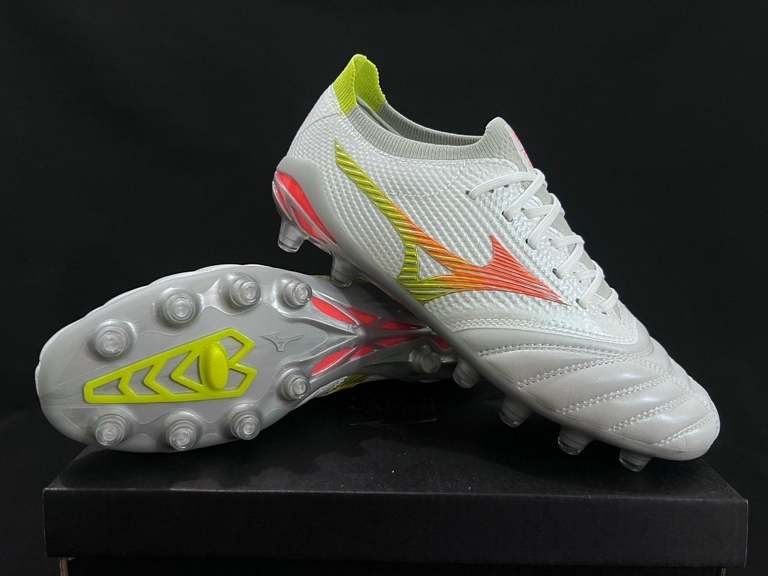Mizuno Morelia Neo IV IN Soccer Cleats - Image 2
