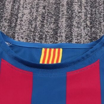 Barcelona 2005/06 Kids Home Long Sleeve Kit - Image 4