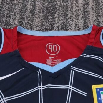 Atlético de Madrid 2004/05 Kids Away Long Sleeve Kit - Image 4