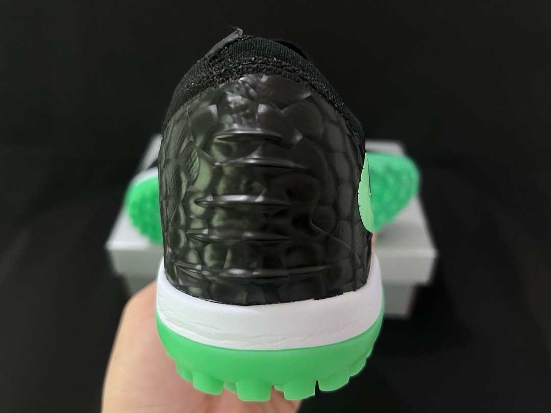 Nike Phantom GX Elite Low Cut TF - Image 3