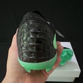 Nike Phantom GX Elite Low Cut FG - Image 3