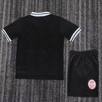 Liverpool 1996/97 Kids Third Kit - Image 3