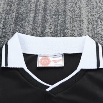 Liverpool 1996/97 Kids Third Kit - Image 4