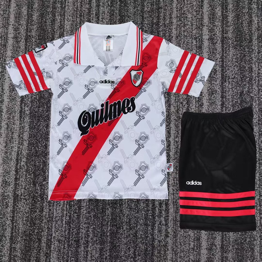 River Plate 1996/97 Kids Home Kit - Image 1