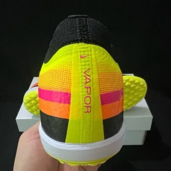Nike Mercurial Vapor Elite Cleats - Image 3