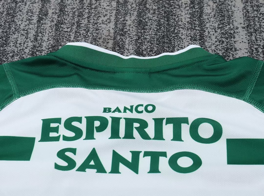 2003/04 Kids Home Kit - Image 5