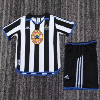 Newcastle United 1999/00 Kids Home Kit - Image 1