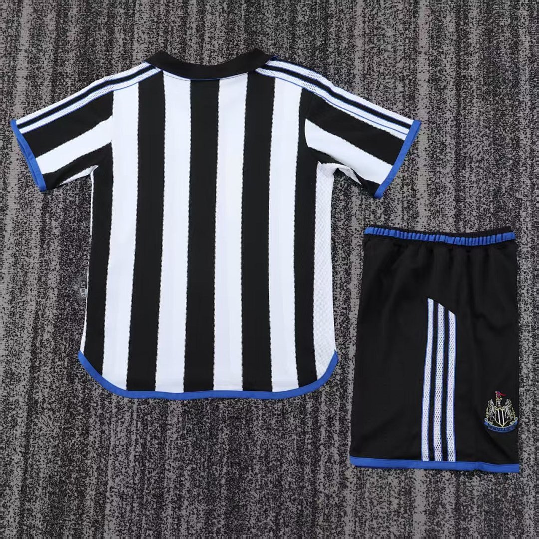 Newcastle United 1999/00 Kids Home Kit - Image 3