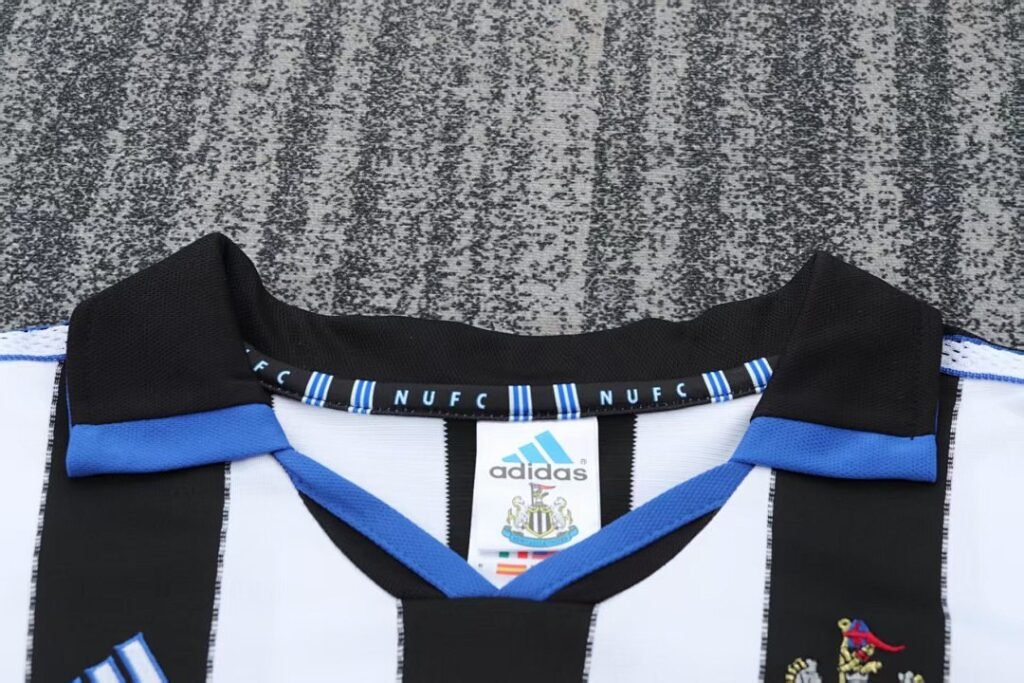 Newcastle United 1999/00 Kids Home Kit