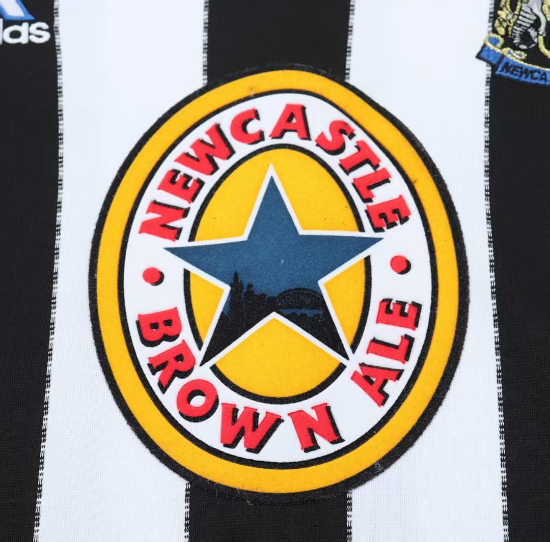Newcastle United 1999/00 Kids Home Kit - Image 5