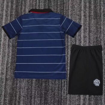 Manchester United 1999/00 Kids Away Kit - Image 3