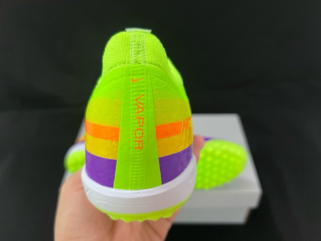 Nike Mercurial Vapor Elite Cleats - Image 3