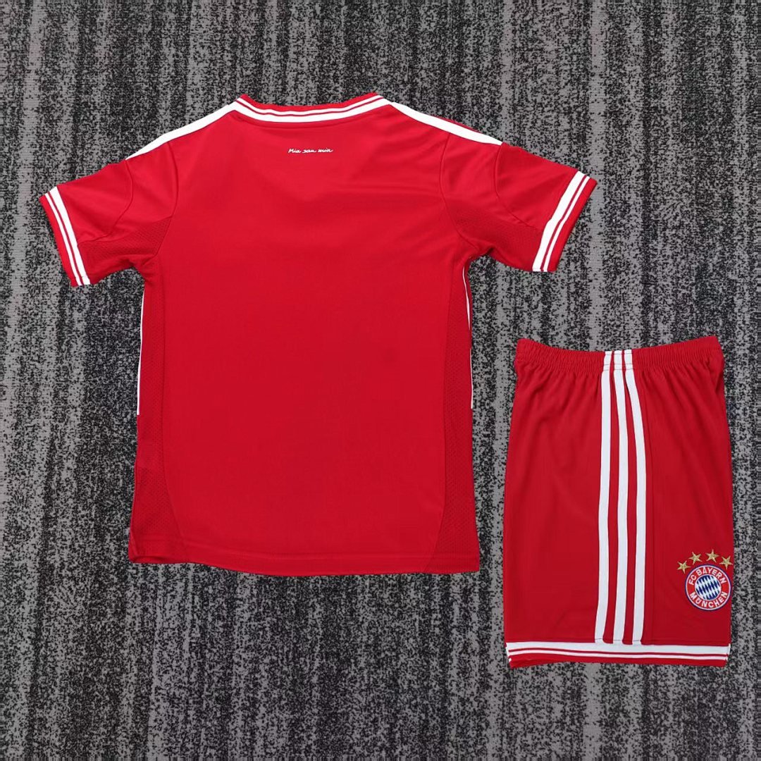 Bayern Munich 2013/14 Kids Home Kit - Image 3