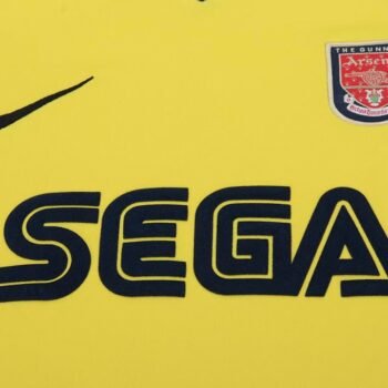 Arsenal 2000/01 Kids Away Kit - Image 5