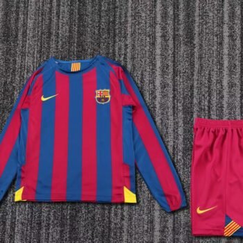 Barcelona 2005/06 Kids Home Long Sleeve Kit - Image 1