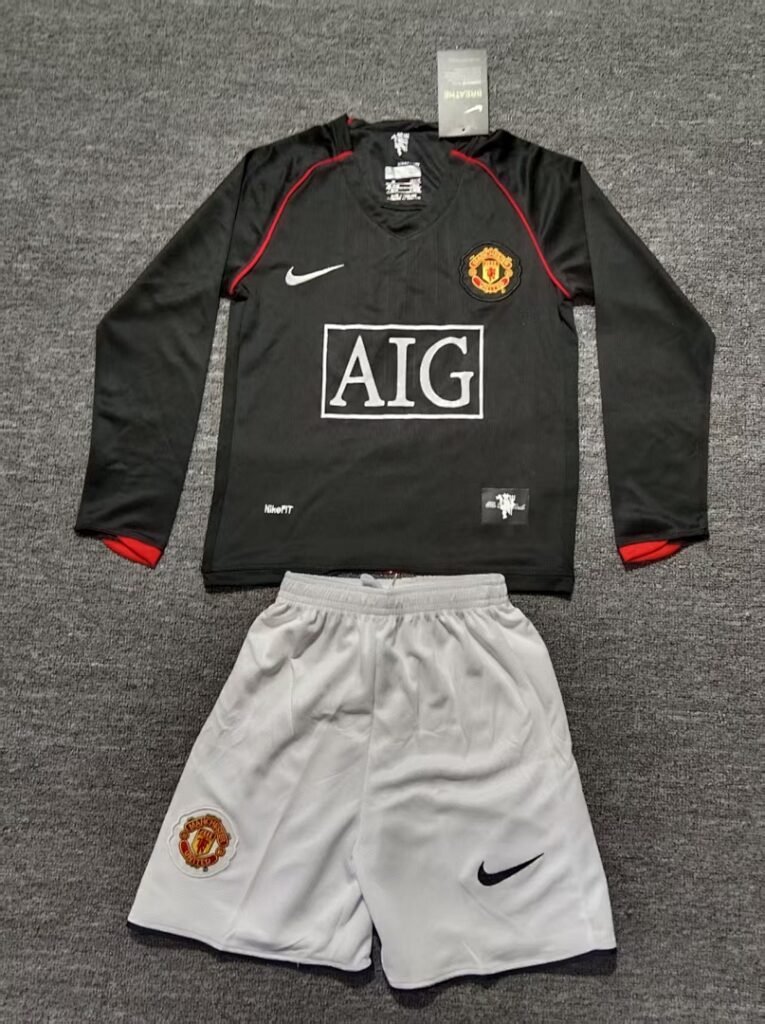 Manchester United 2007/08 Kids Away Long Sleeve Kit