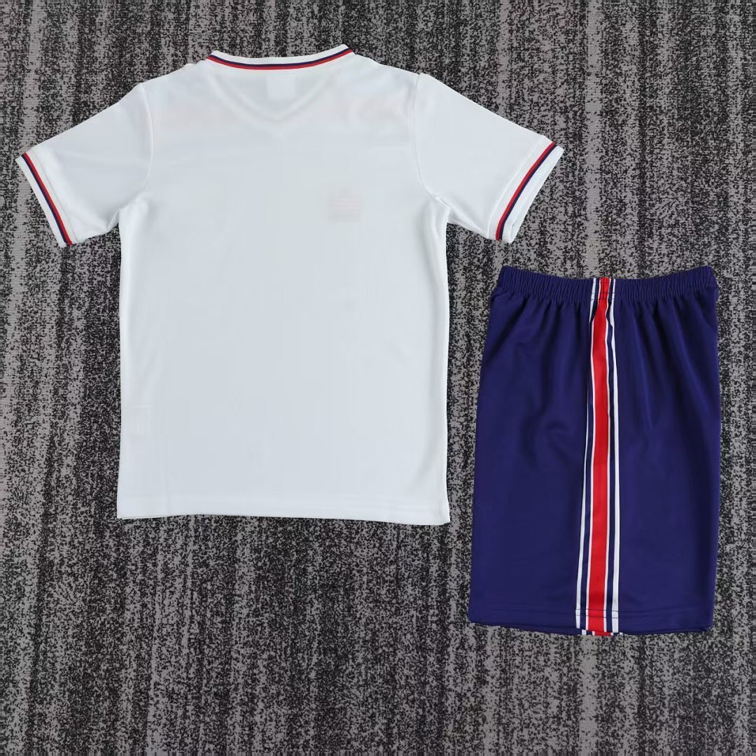 England 1982 Kids Home Kit - Image 2