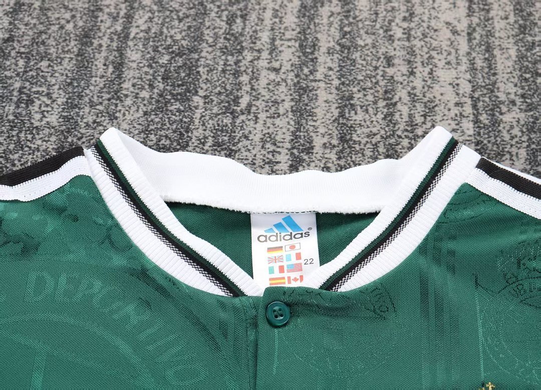 Deportivo La Coruña 1999/00 Kids Away Kit - Image 3