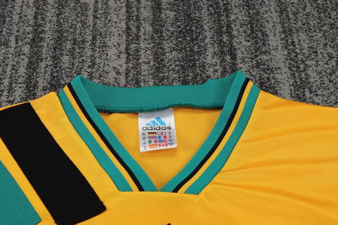 Bayern Munich 1993/95 Kids Away Kit - Image 3