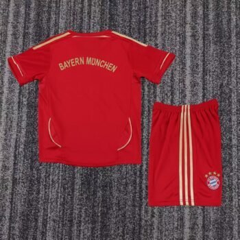Bayern Munich 1213 Kids Home Kit - Image 2