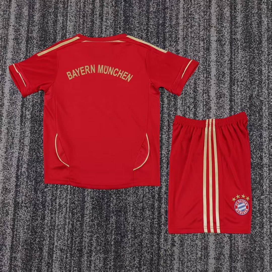 Bayern Munich 1213 Kids Home Kit - Image 2