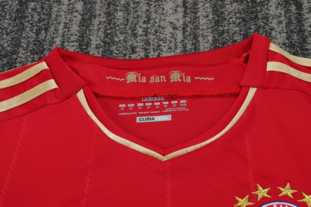 Bayern Munich 1213 Kids Home Kit - Image 3