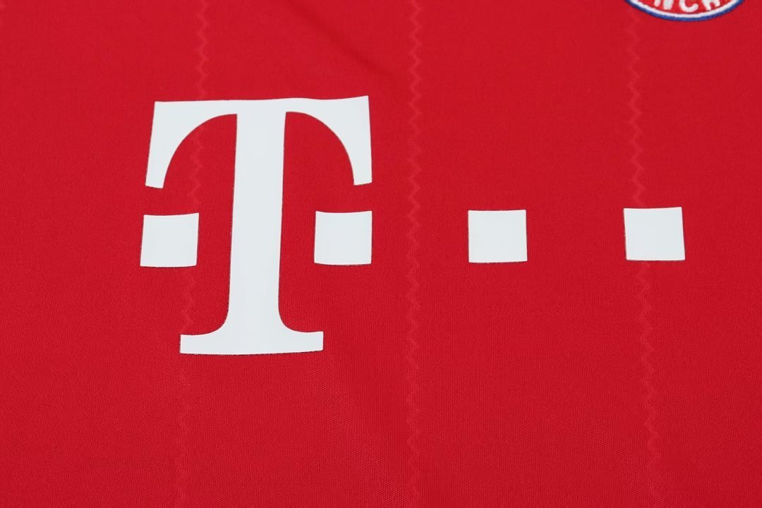 Bayern Munich 1213 Kids Home Kit - Image 4