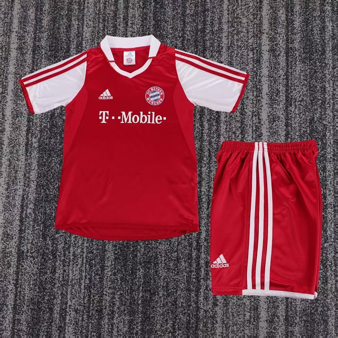 Bayern Munich 2003/04 Kids Home Kit - Image 1