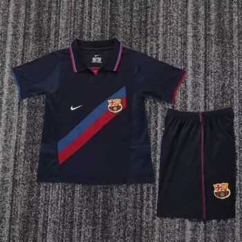 Barcelona 2002/03 Kids Third Kit - Image 1