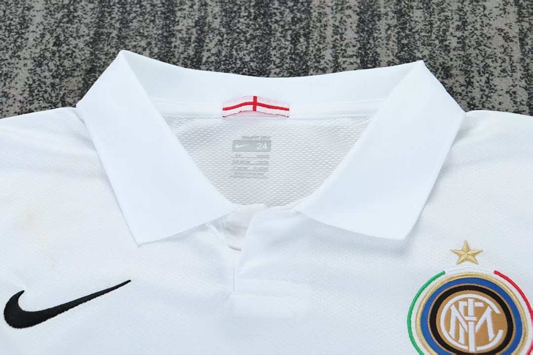 Inter Milan 2009/10 Kids Away Kit - Image 3