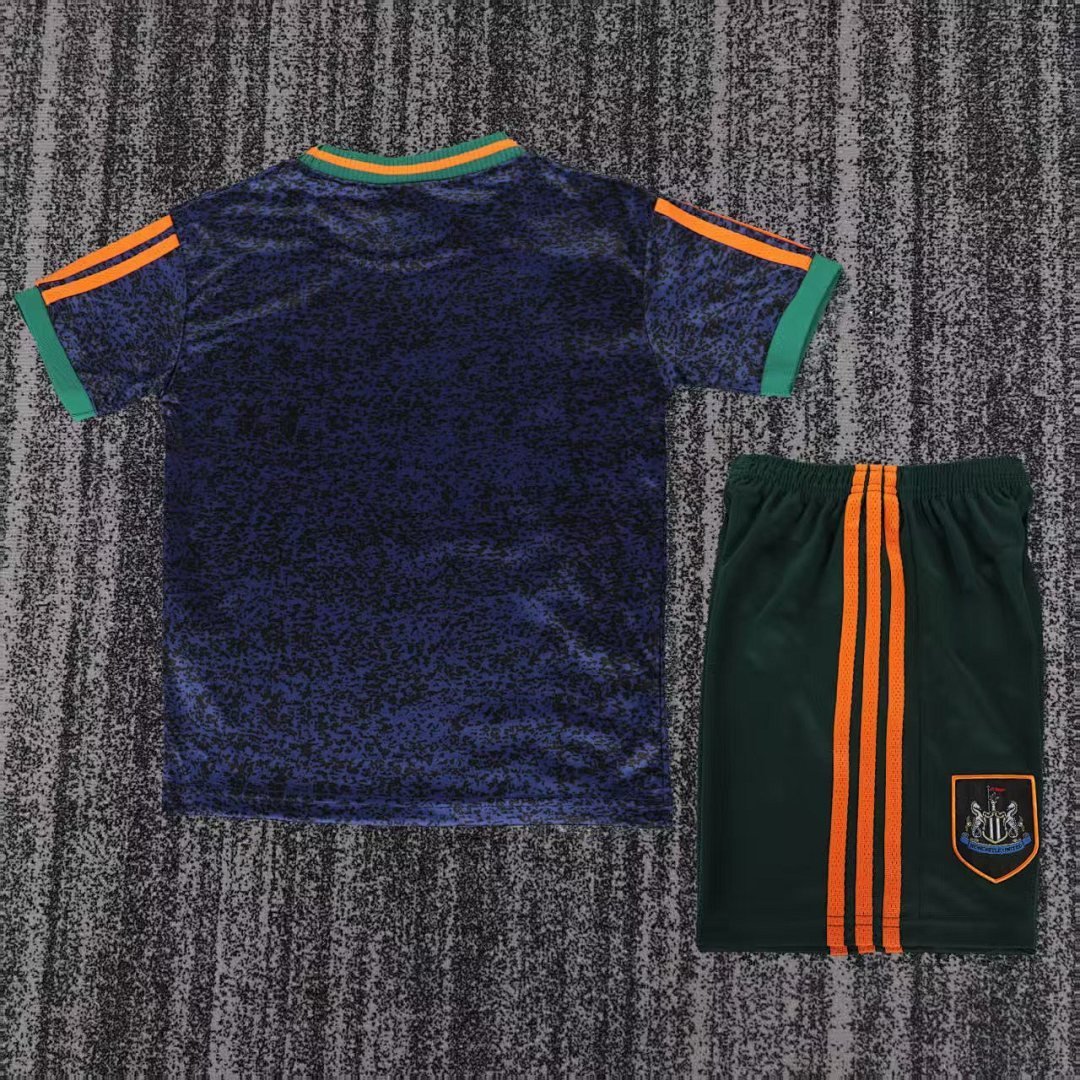 Newcastle United 1997/98 Kids Away Kit - Image 2