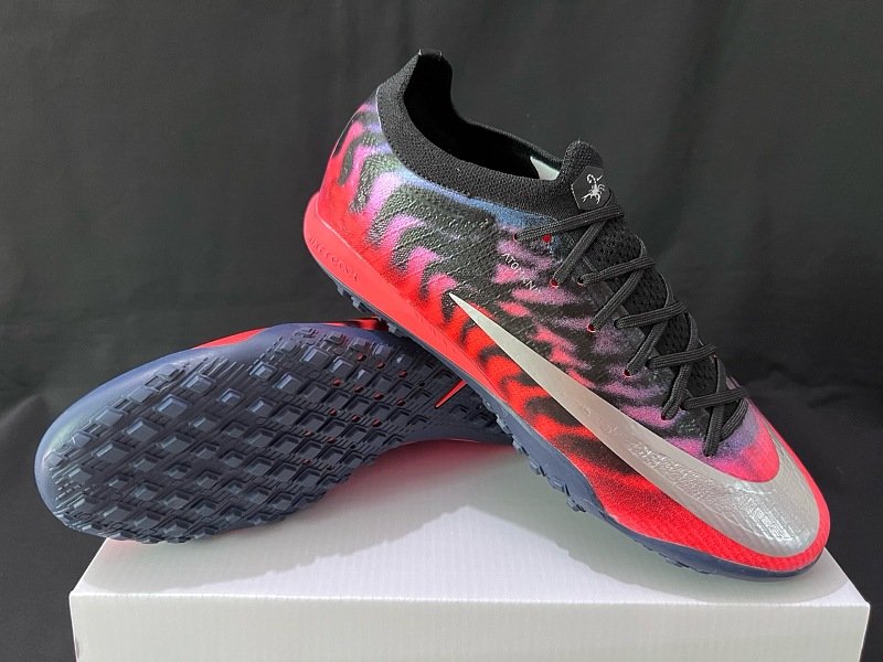 Nike Mercurial Vapor Elite Cleats