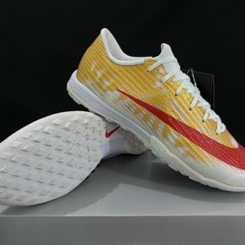 Nike Mercurial Vapor Elite Cleats - Image 1